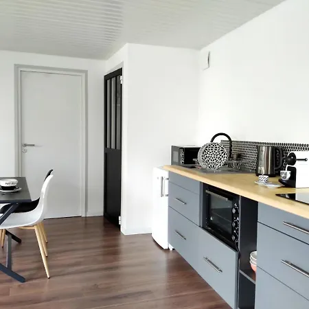 Mimis House فندق مبيت وإفطار 3*