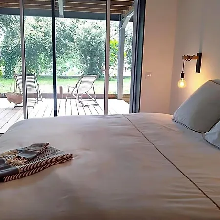 Mimis House Bed & Breakfast